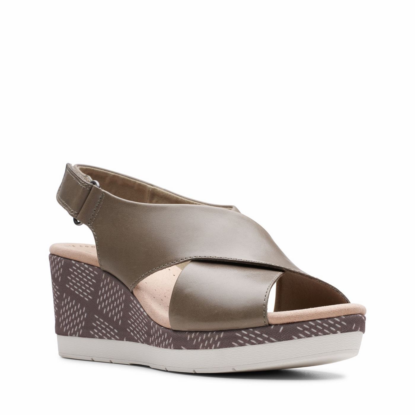 Clarks cammy pearl on sale wedge